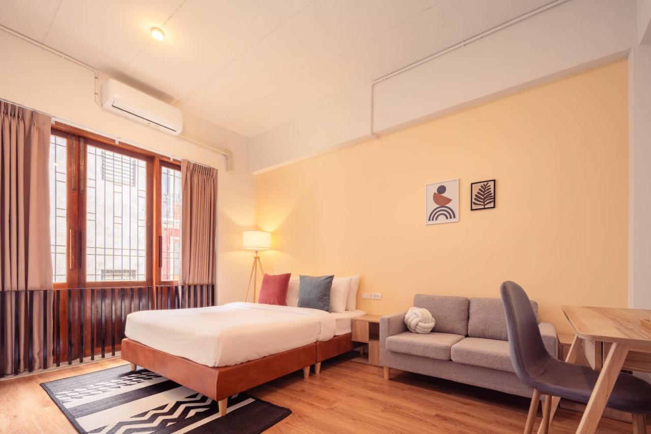 House Of Papa Bangkok Siam Hotel Exterior photo